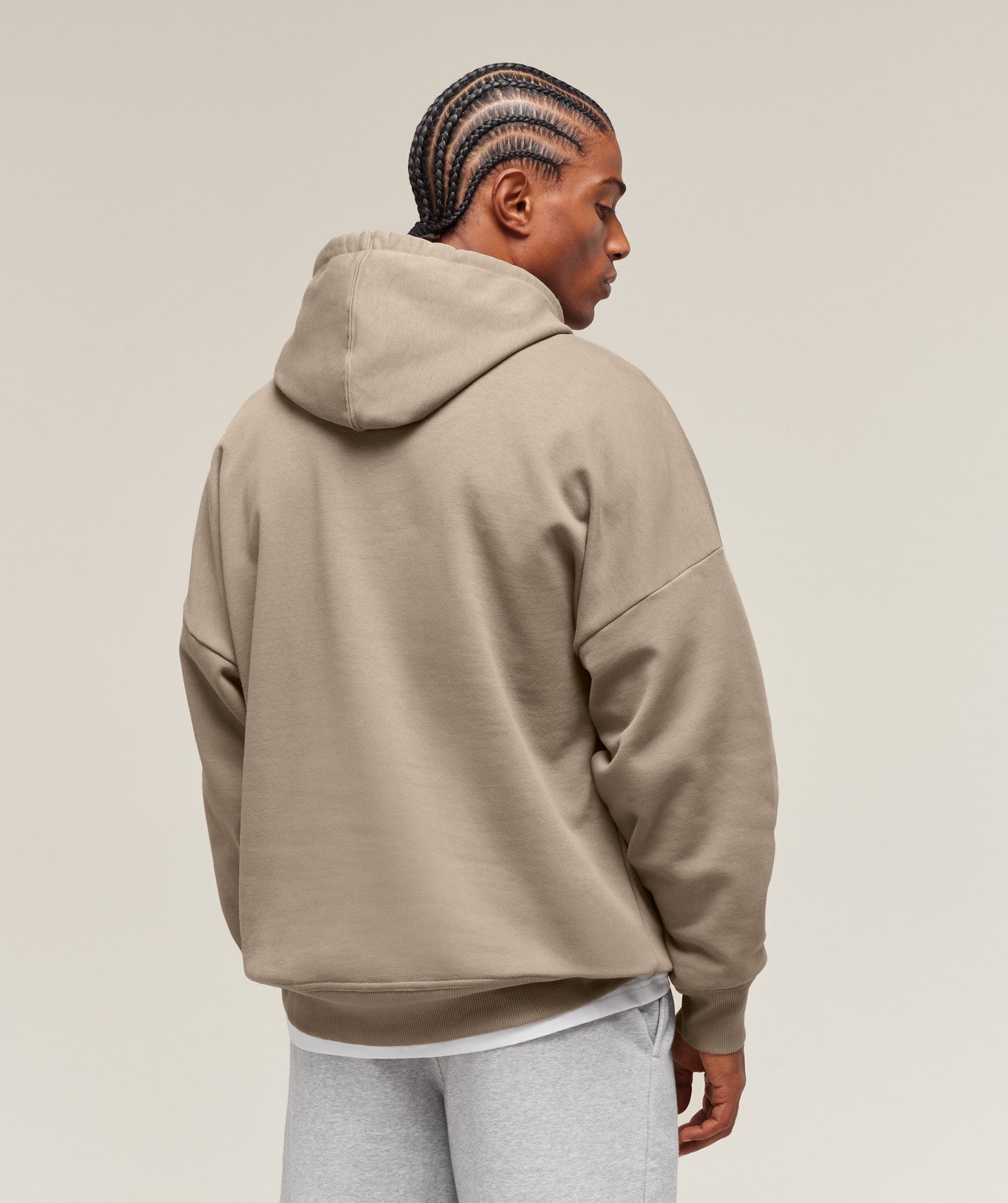 Sudadera con capucha extragrande con escudo