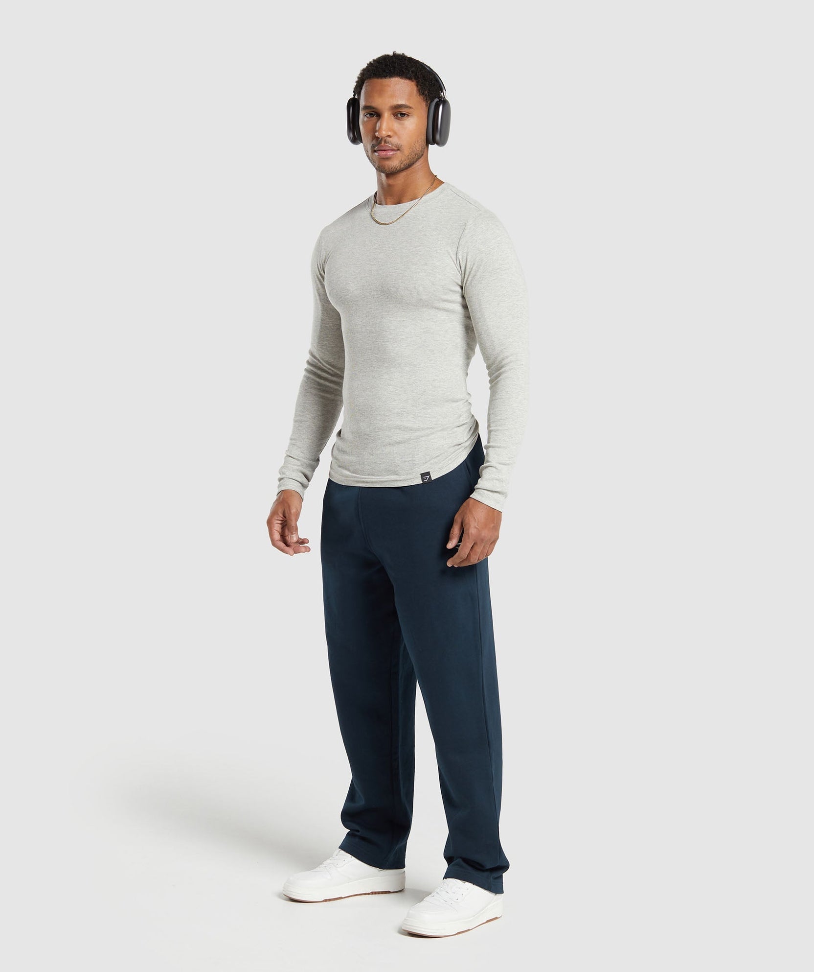 Pantalones deportivos de pierna recta