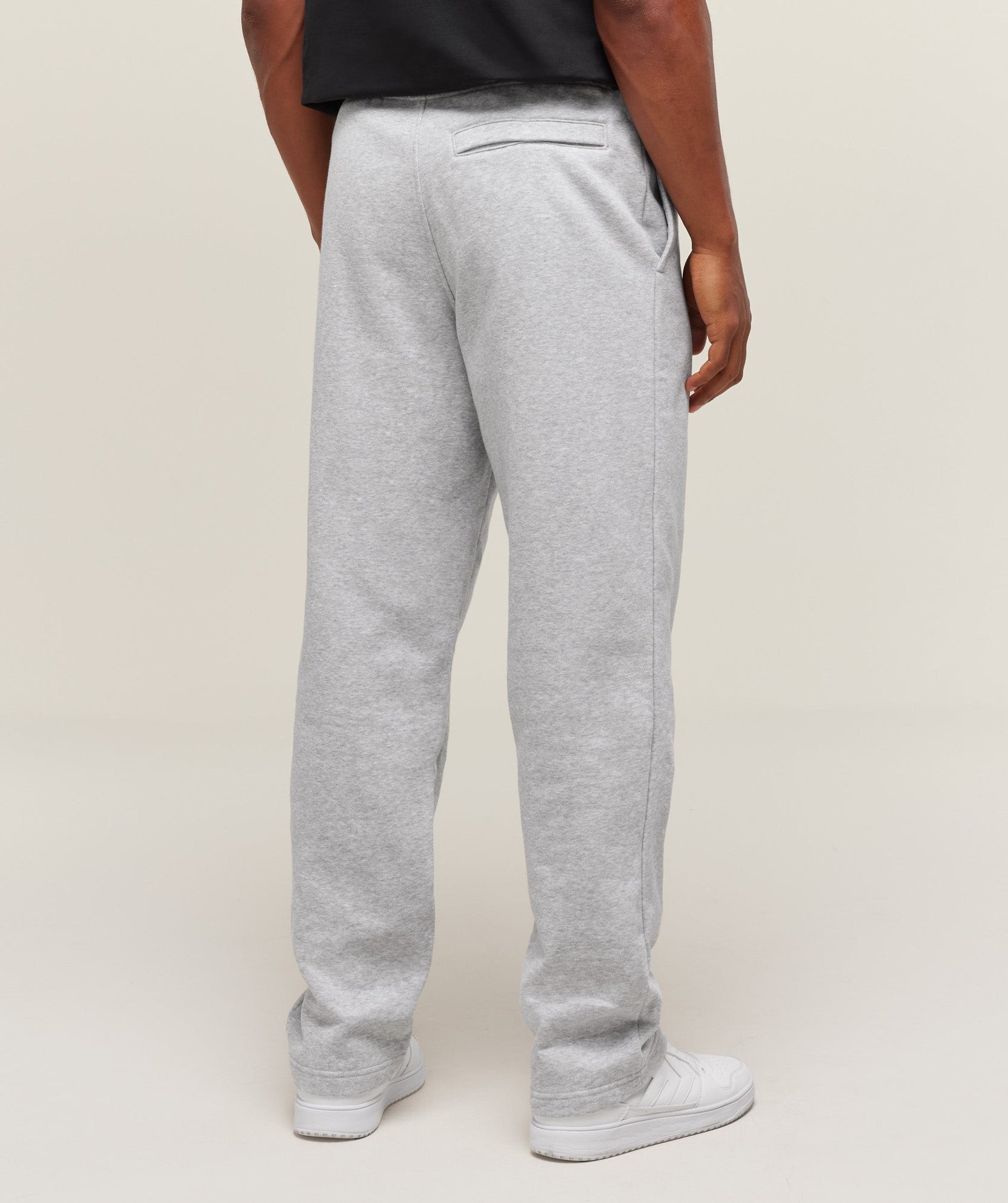 Pantalones deportivos de pierna recta