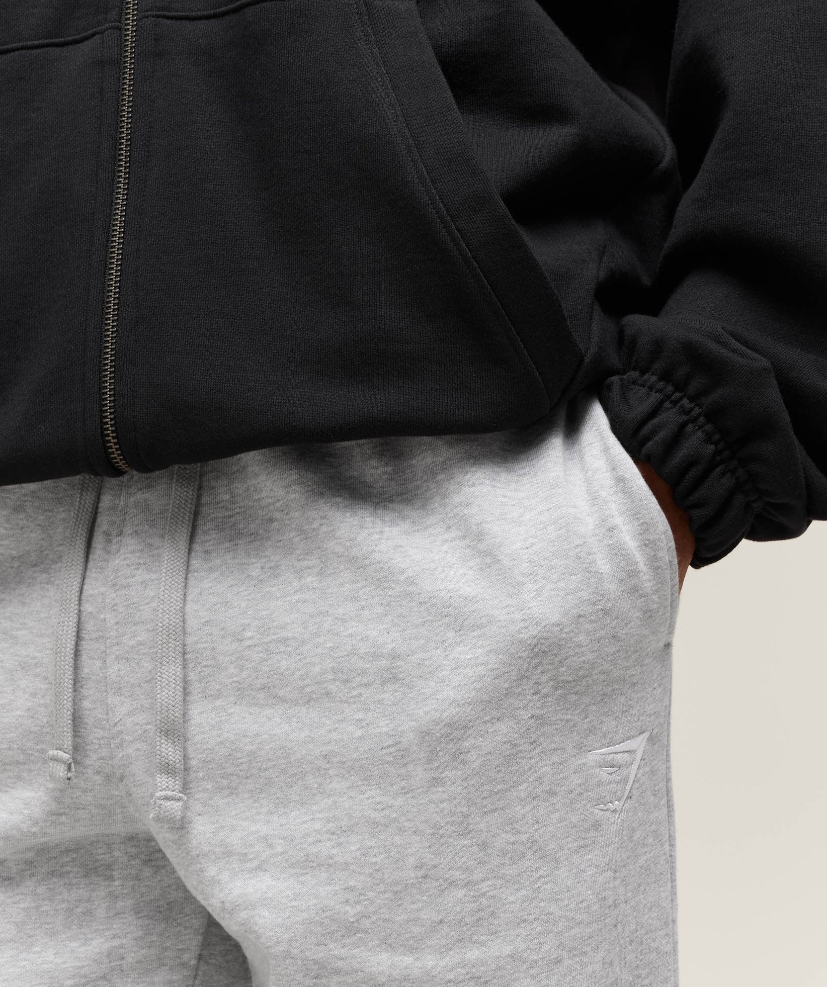 Pantalones deportivos de pierna recta