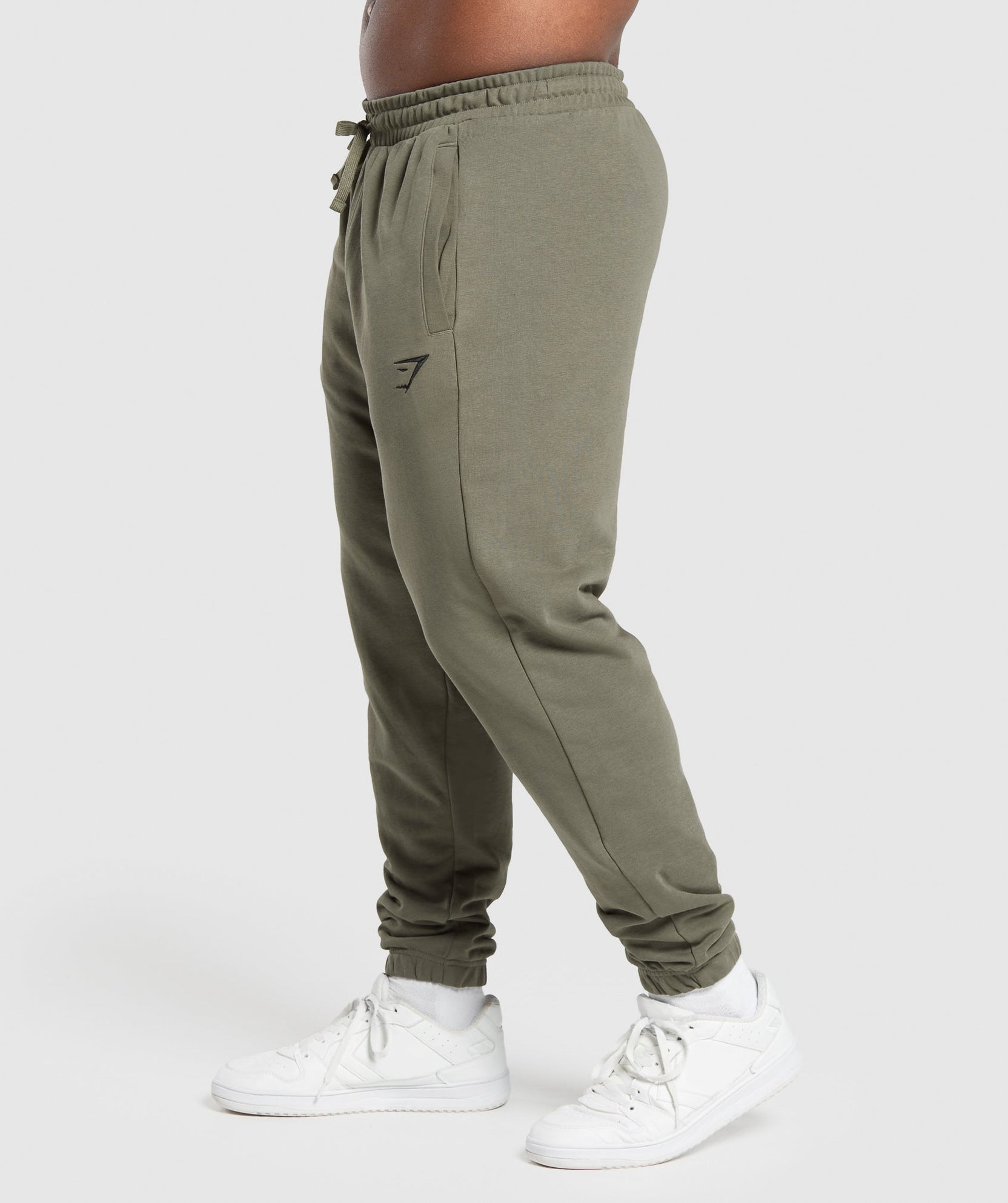 Joggers esenciales de gran tamaño