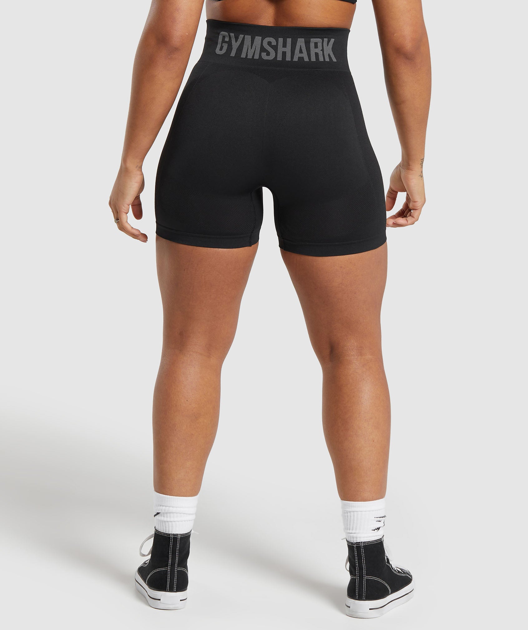 Pantalones cortos flexibles