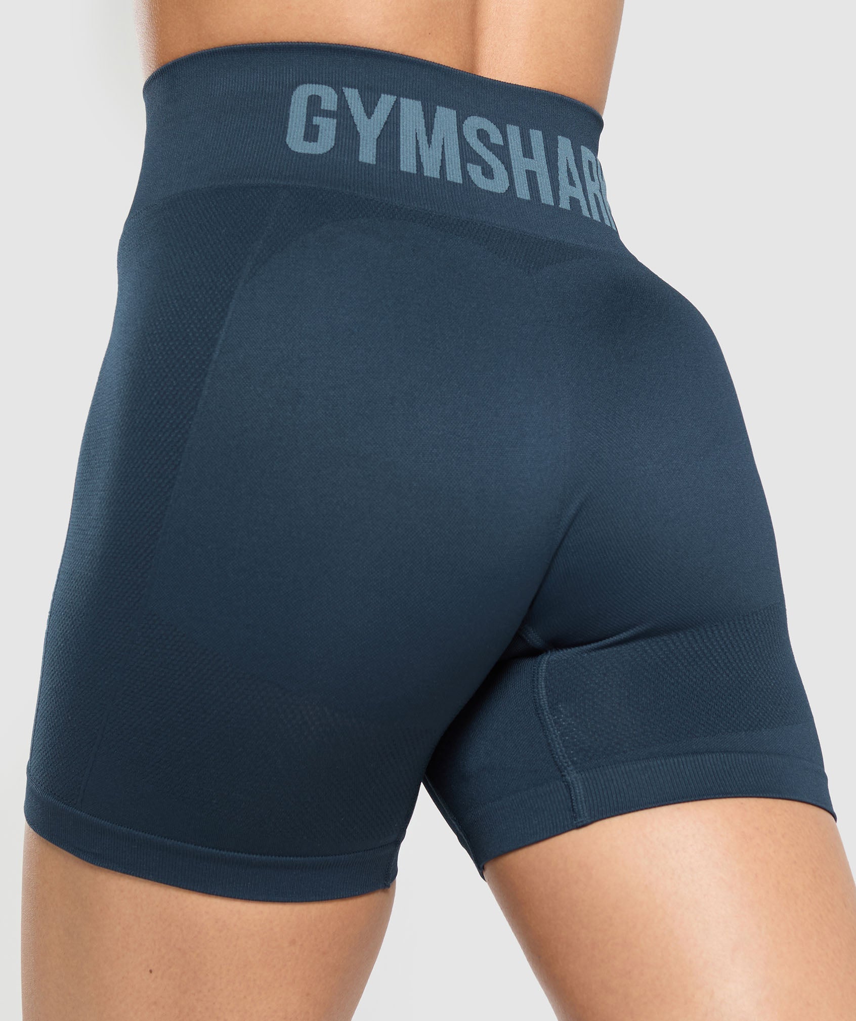 Pantalones cortos flexibles