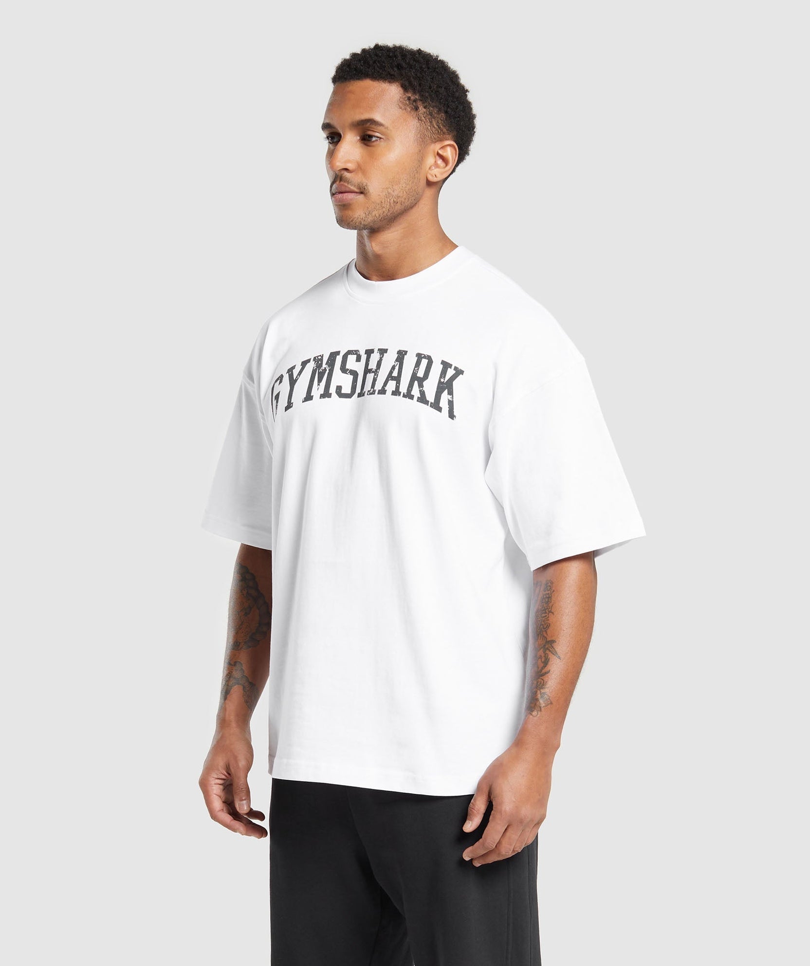 Camiseta universitaria