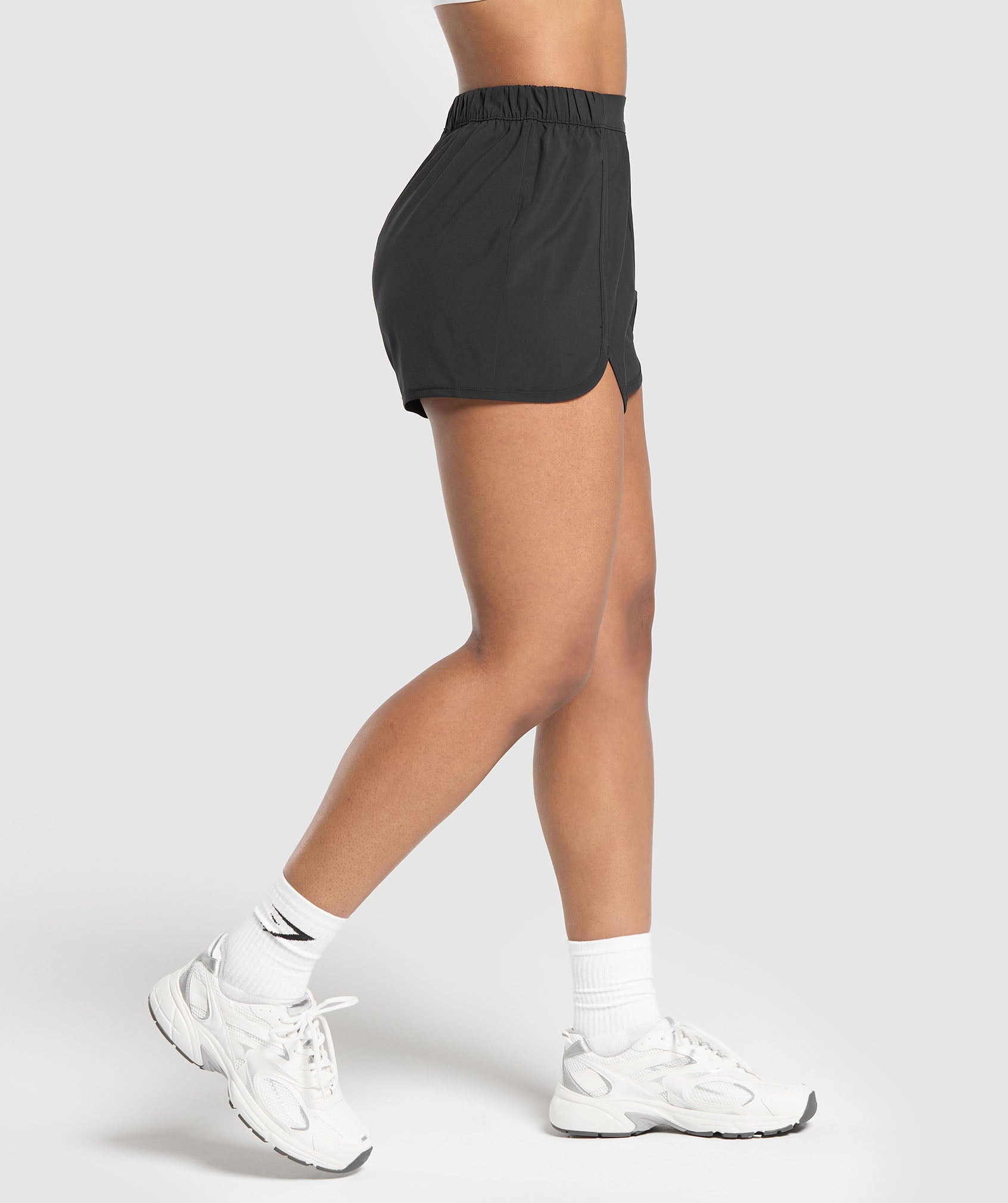 Pantalones cortos con dobladillo festoneado