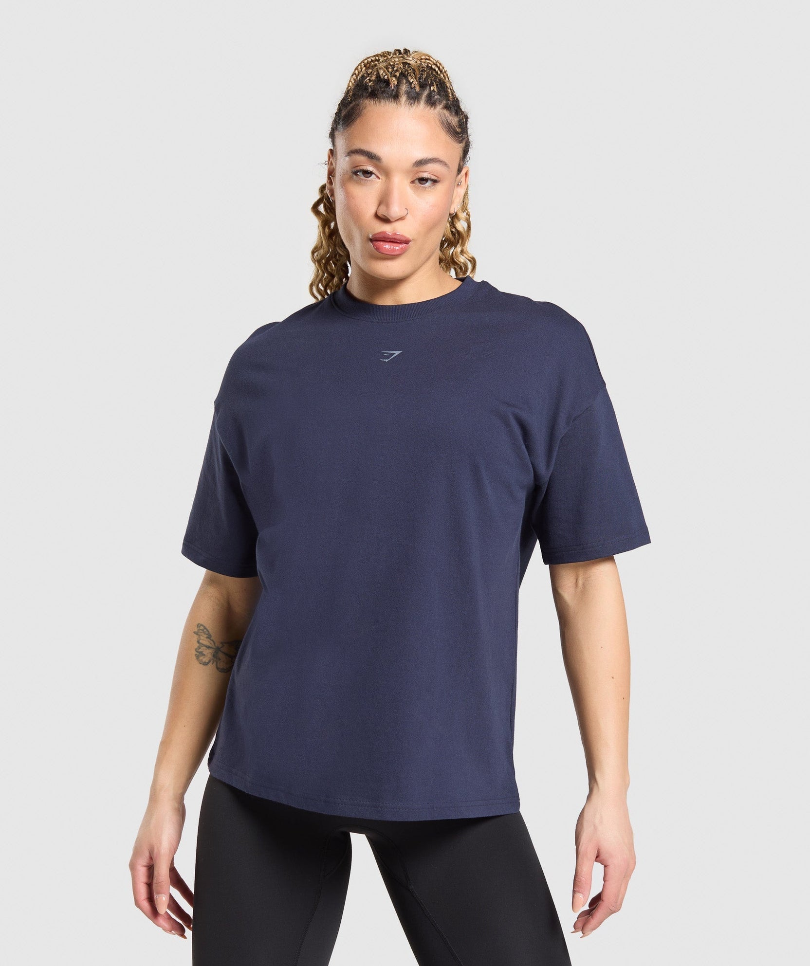 Camiseta gráfica con marca denominativa