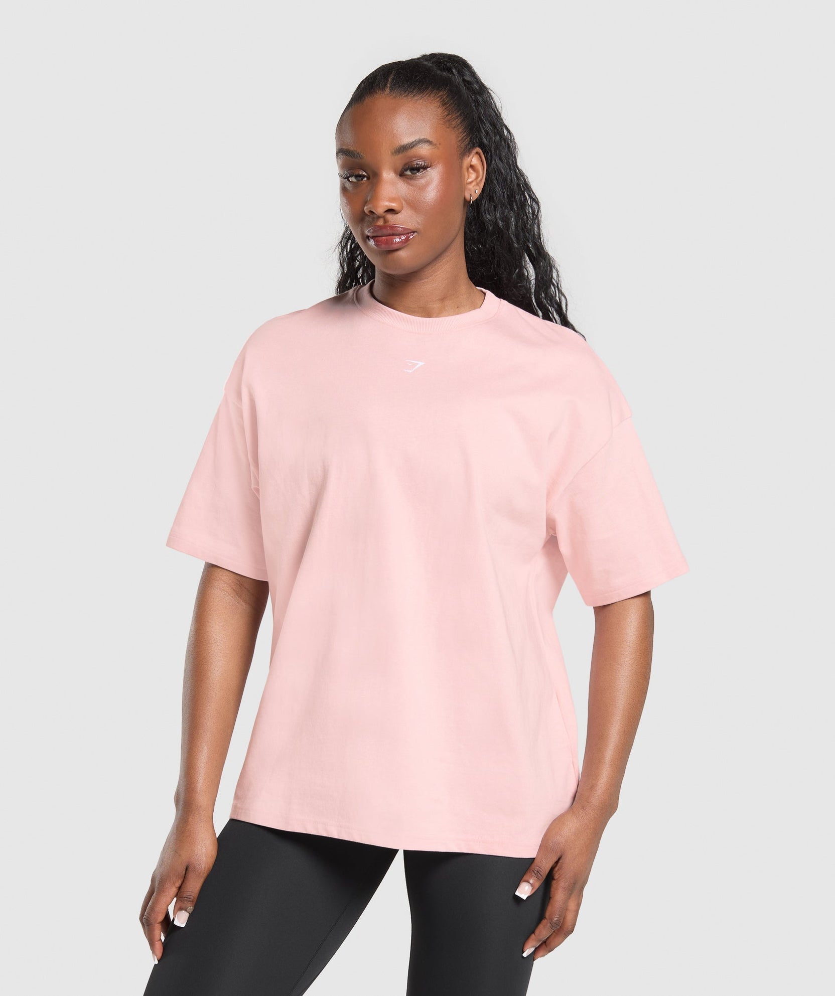 Camiseta gráfica con marca denominativa