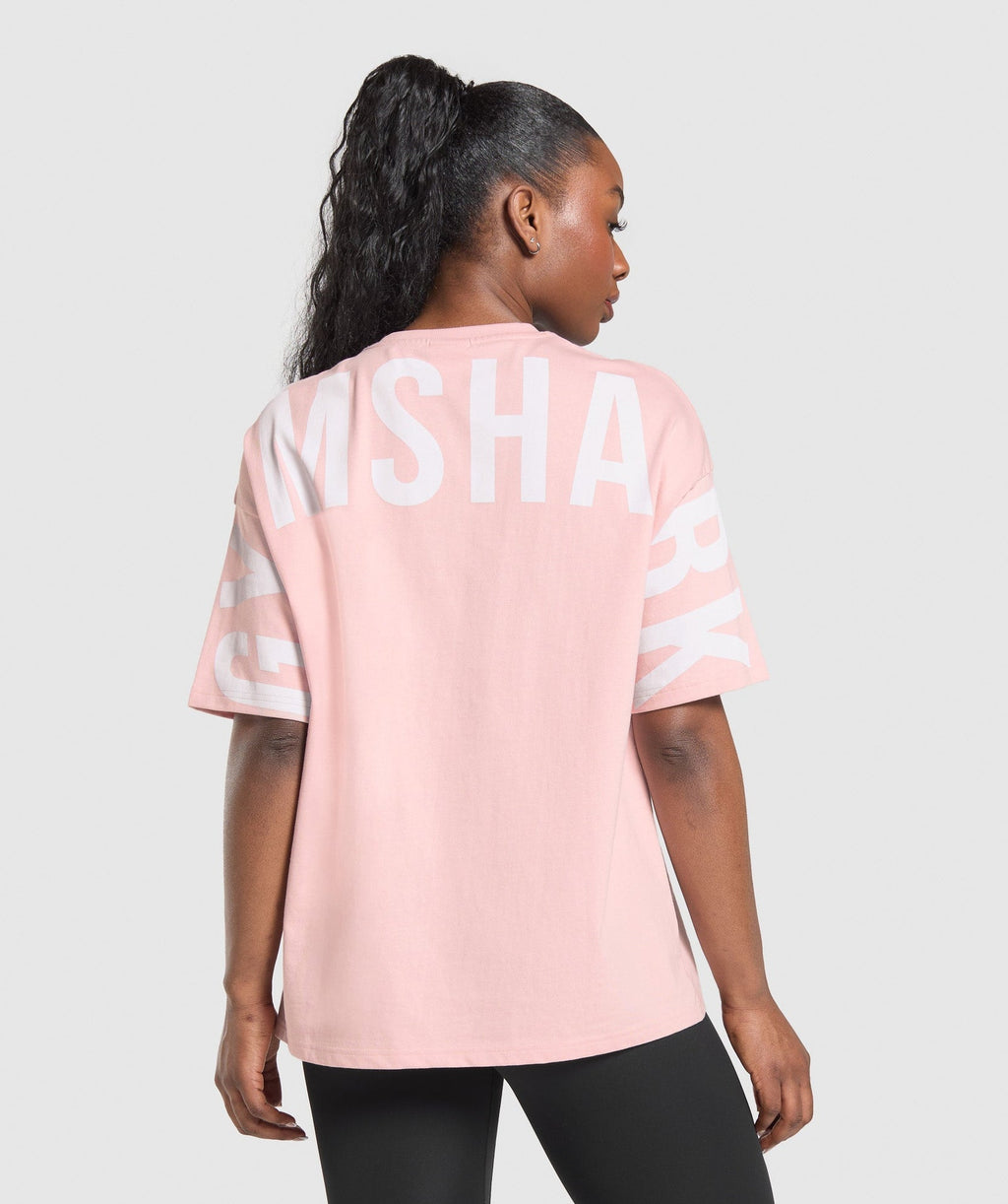Camiseta gráfica con marca denominativa