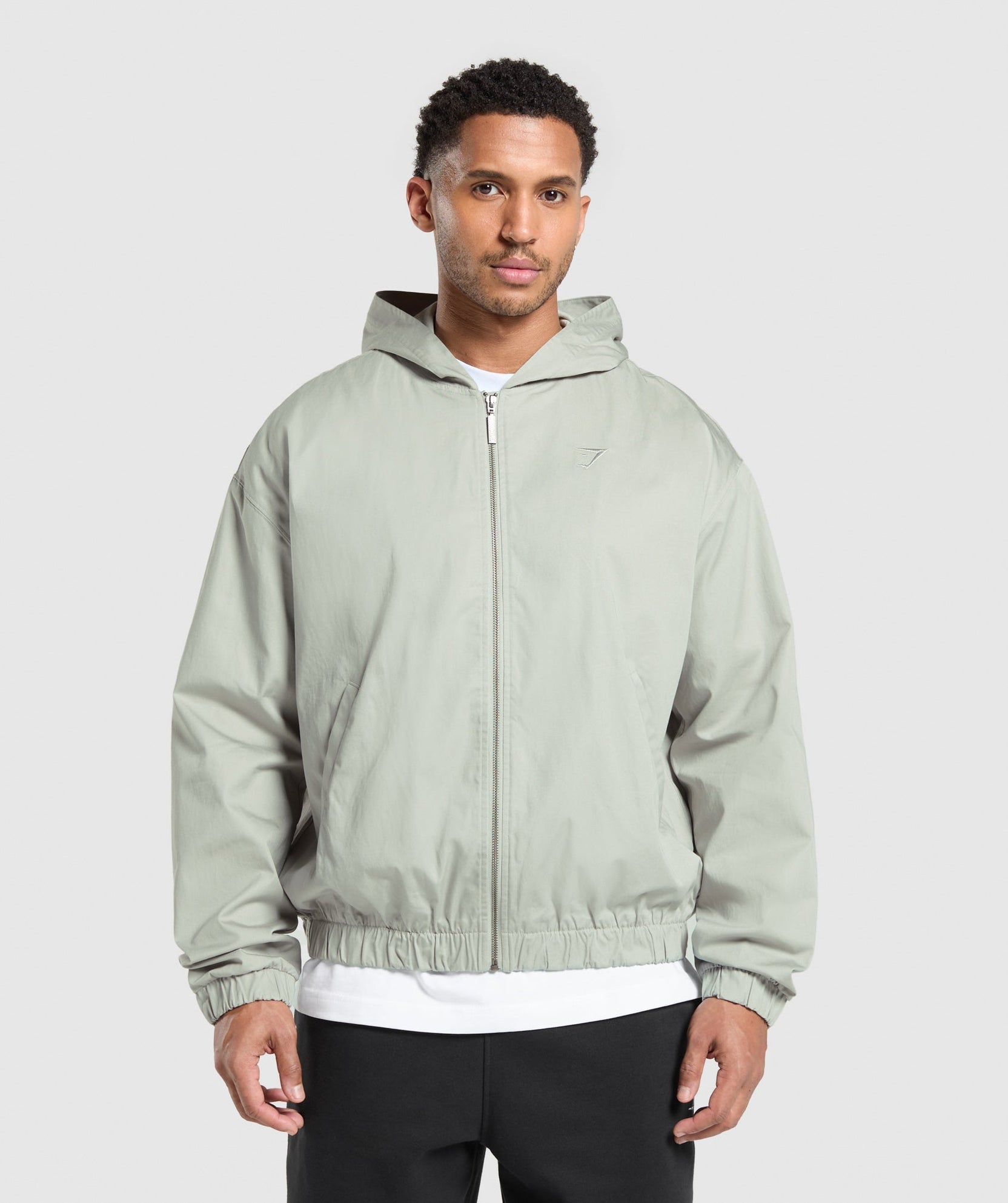 Chaqueta con capucha de gran tamaño