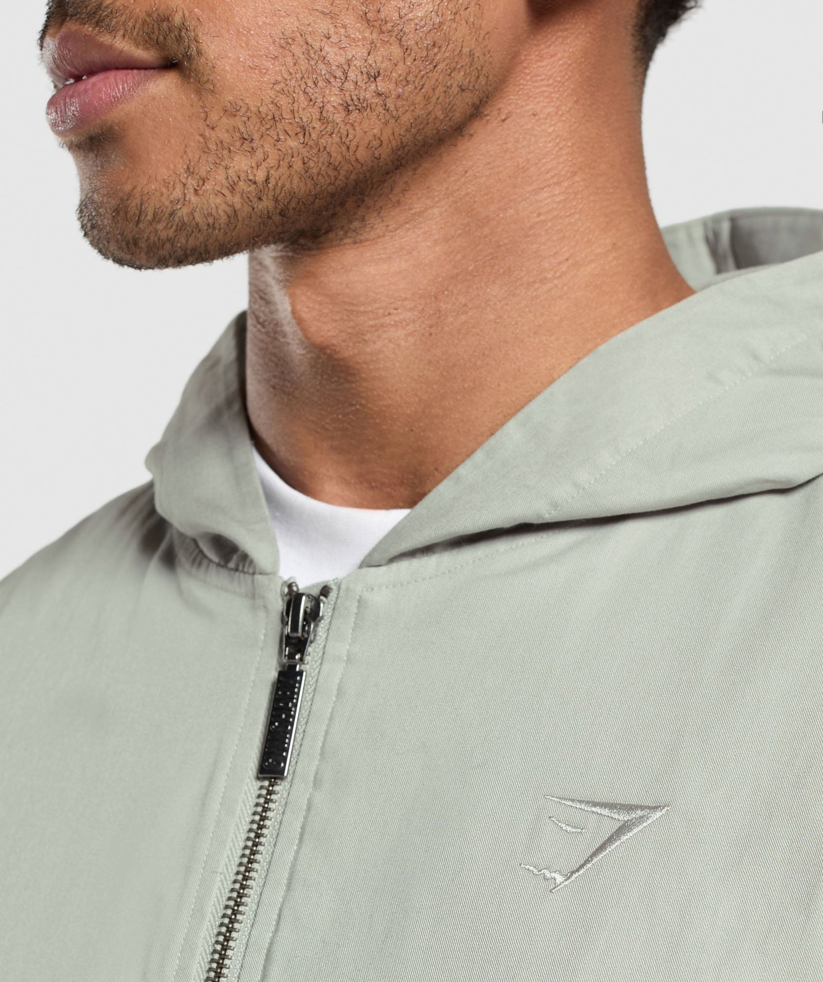 Chaqueta con capucha de gran tamaño