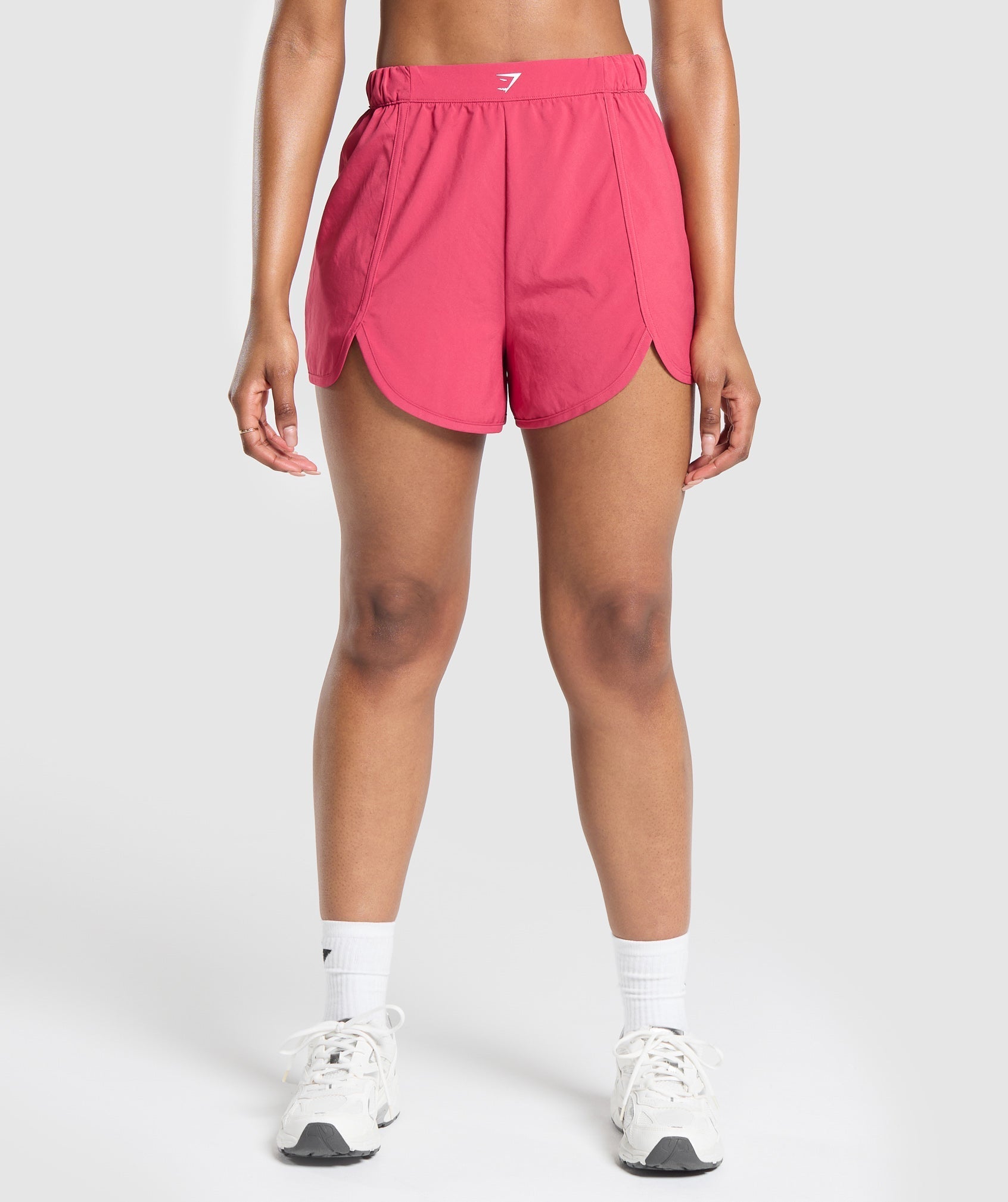 Pantalones cortos con dobladillo festoneado
