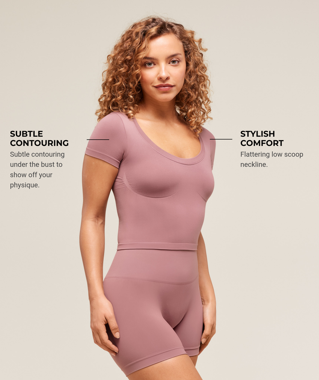 Camiseta midi suave y esculpida