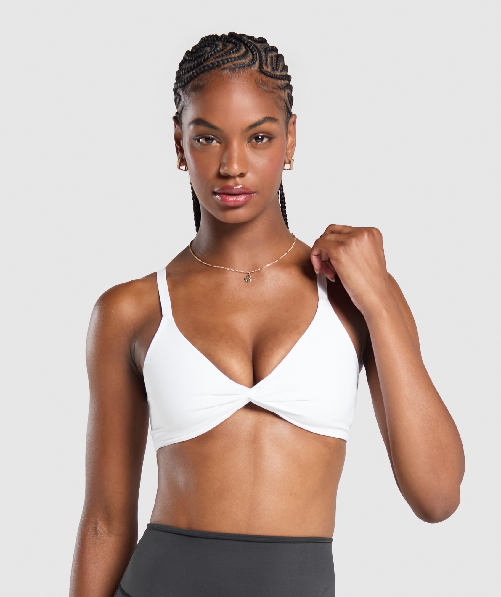 Bralette con parte delantera torcida