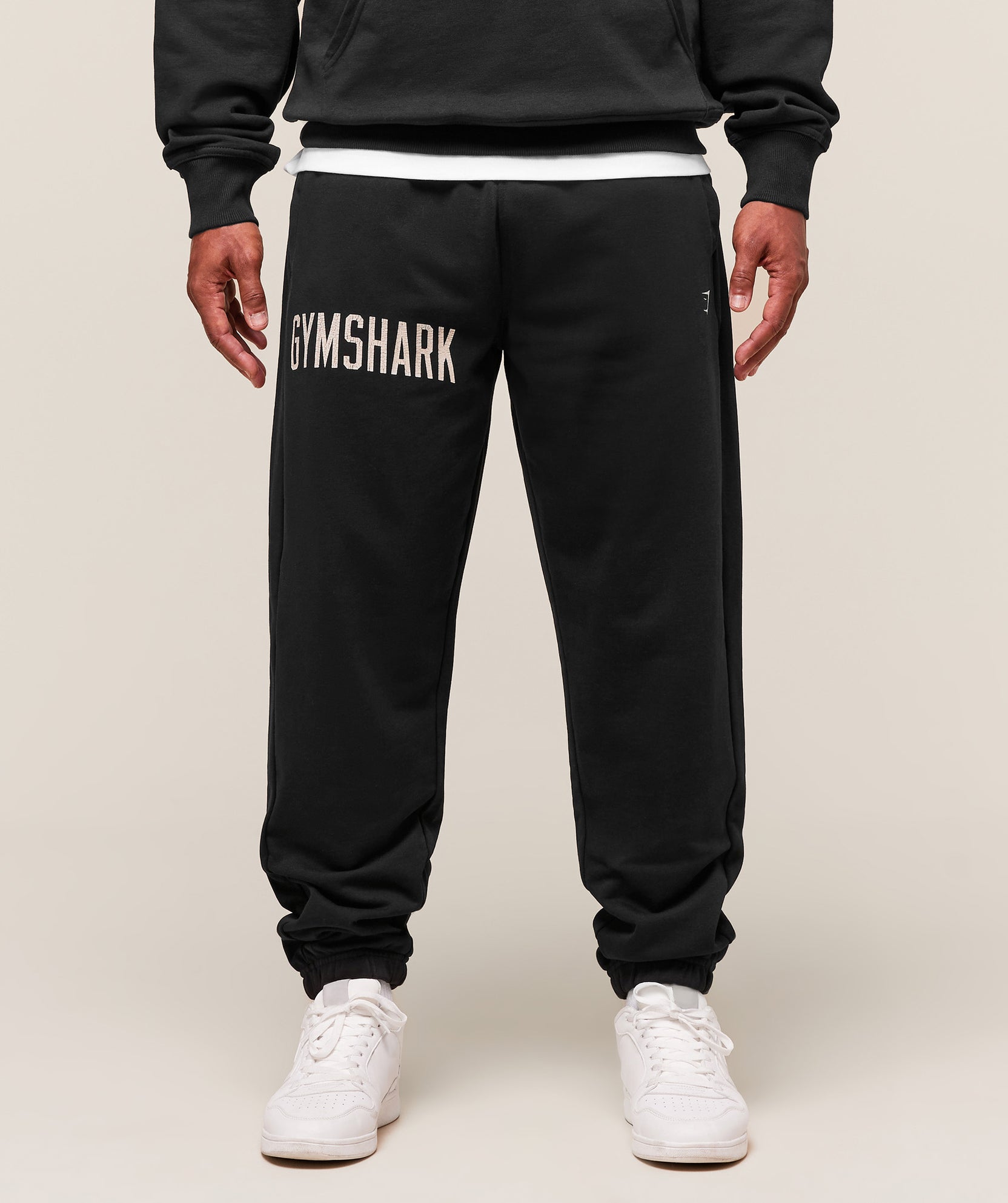 Jogger gráfico desgastado