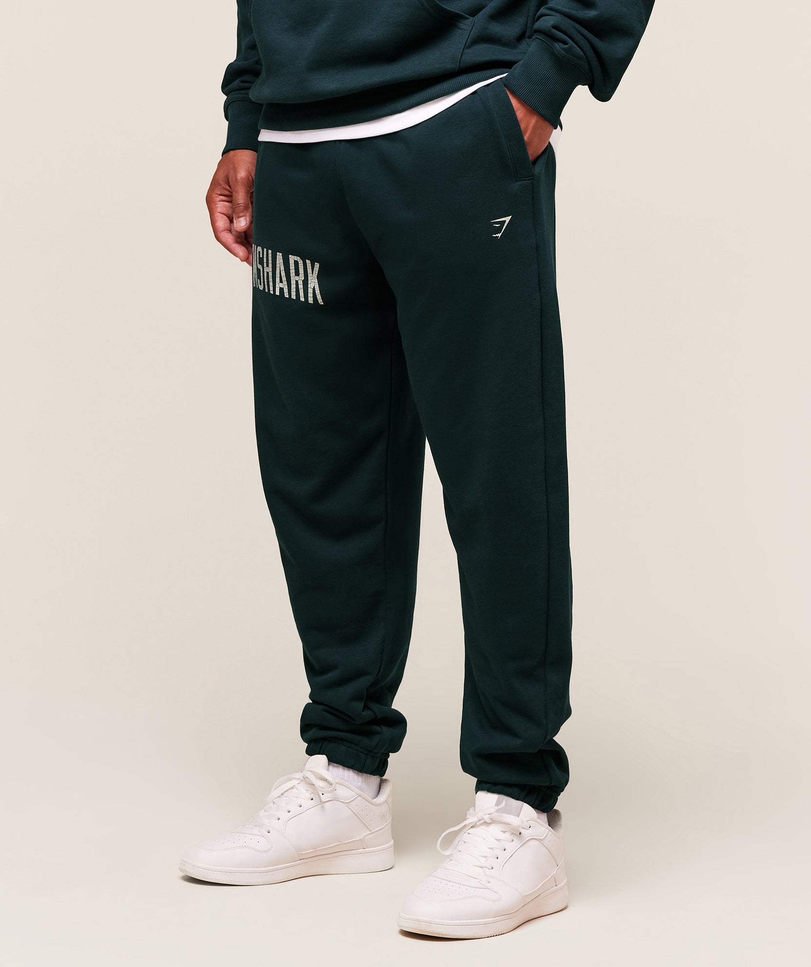 Jogger gráfico desgastado