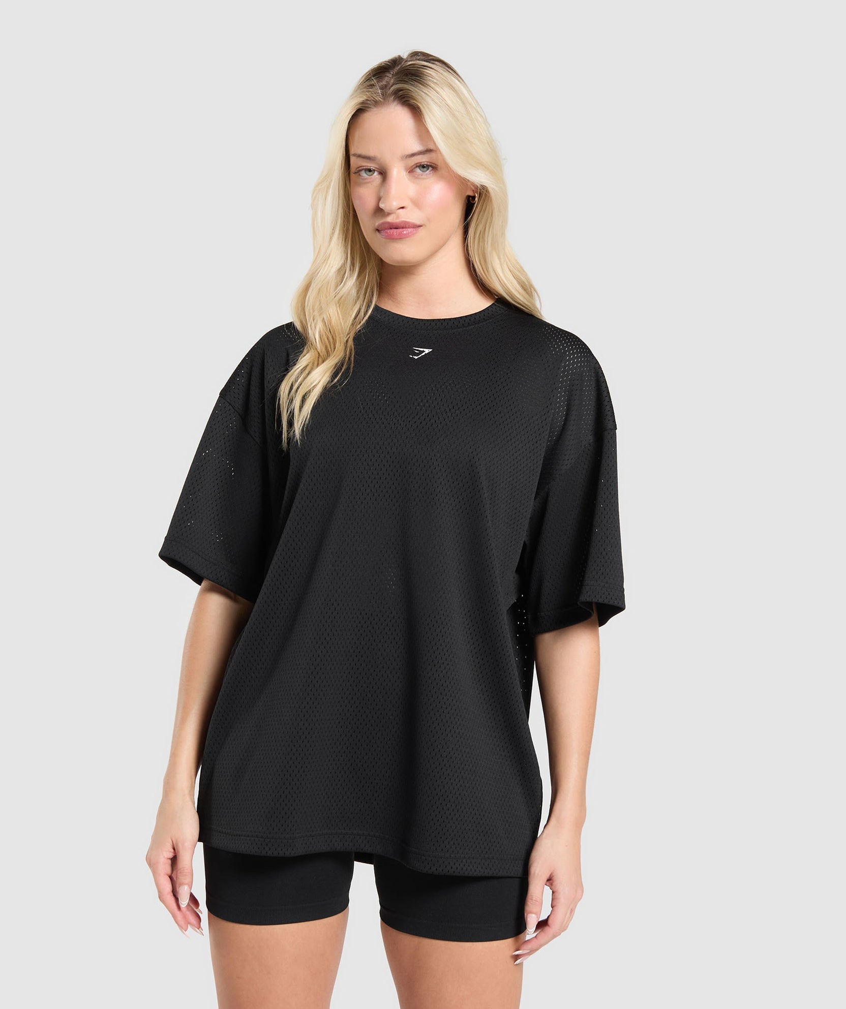 Camiseta extragrande con gráfico de malla