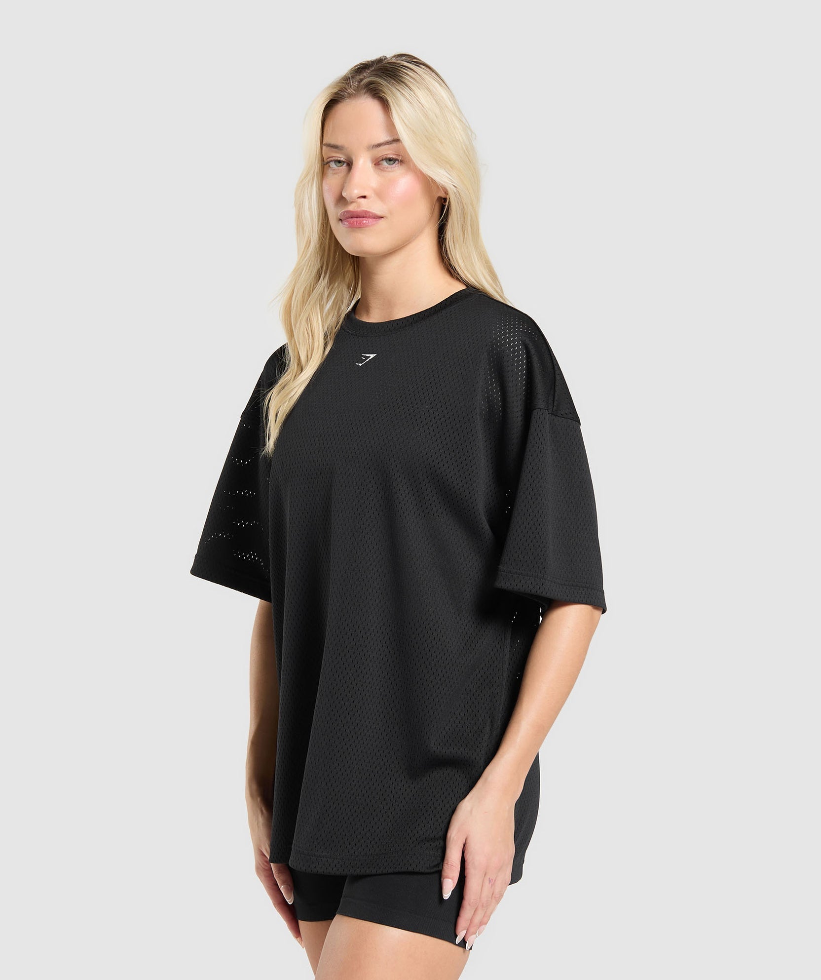 Camiseta extragrande con gráfico de malla